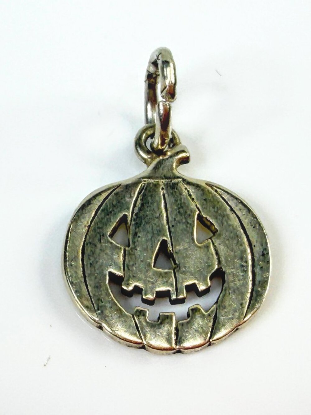 James Avery Sterling Silver Jack-O'-Lantern Pumpkin Charm Halloween JR2108